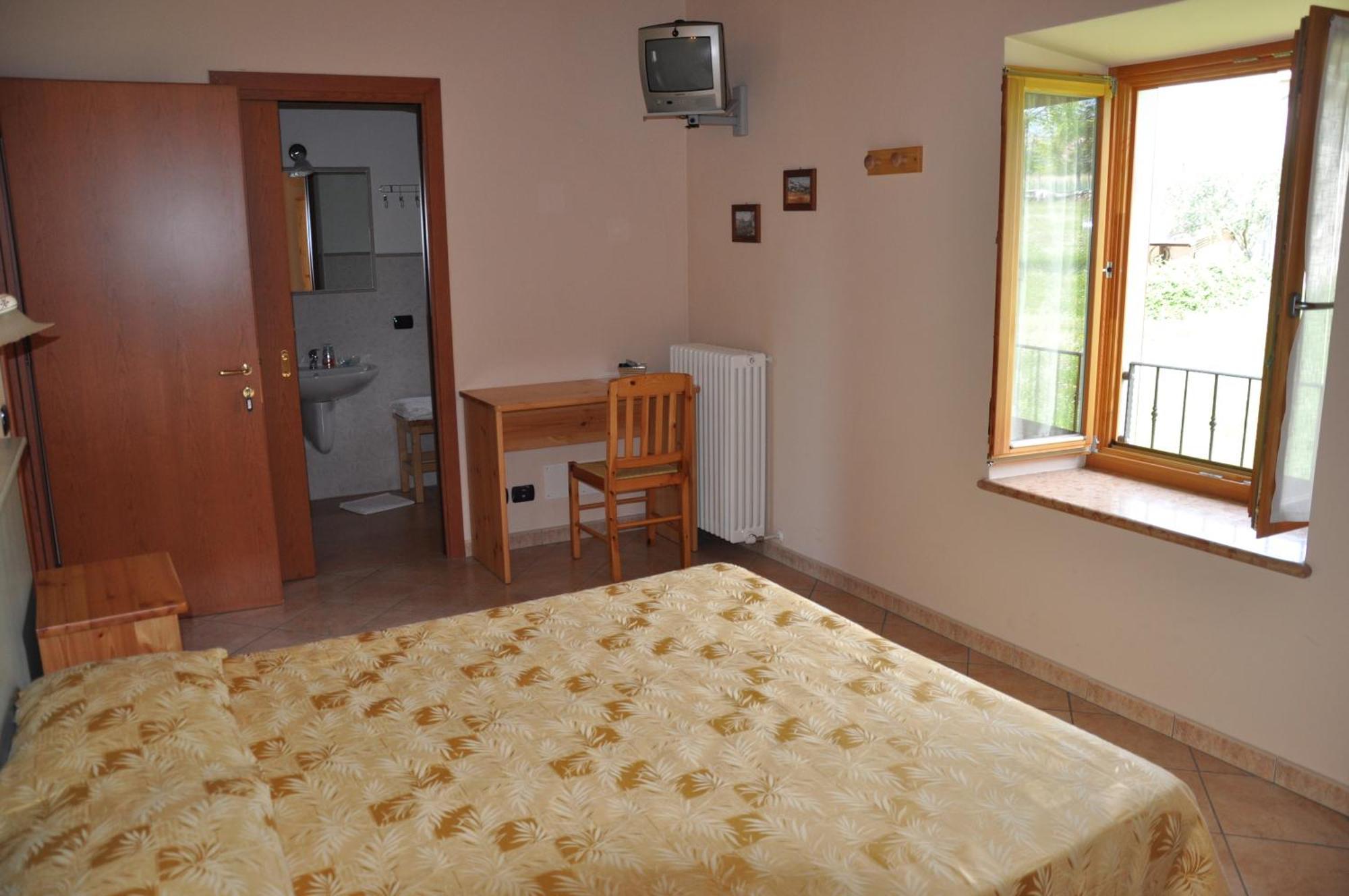 Agriturismo Corte Dei Fiori Caprino Veronese Exteriér fotografie