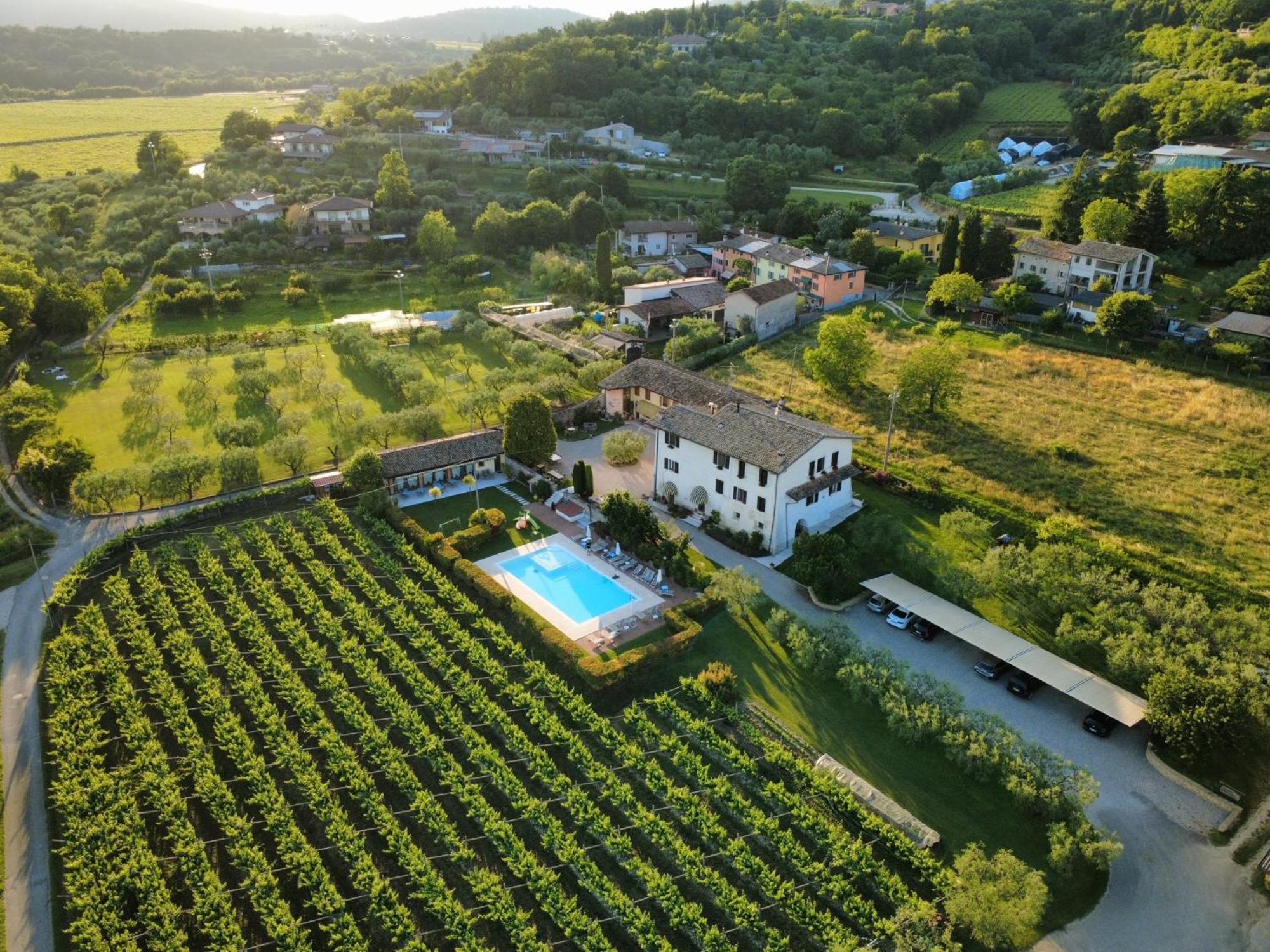 Agriturismo Corte Dei Fiori Caprino Veronese Exteriér fotografie