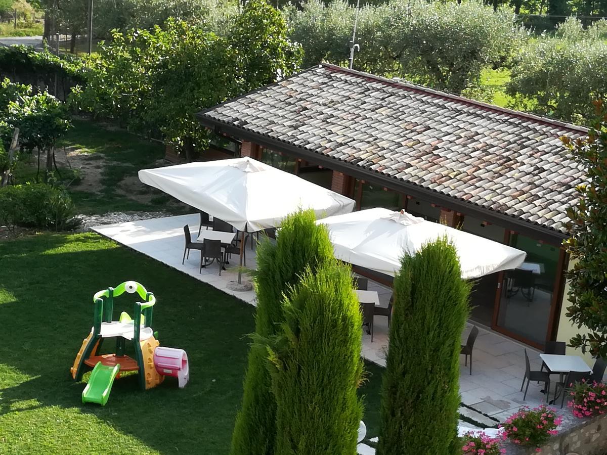 Agriturismo Corte Dei Fiori Caprino Veronese Exteriér fotografie